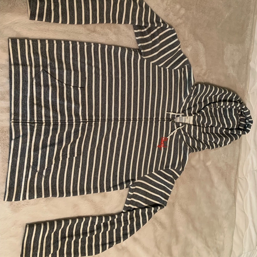 Obey sweatshirt. L